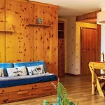 Chaedoz 43 By Interhome *